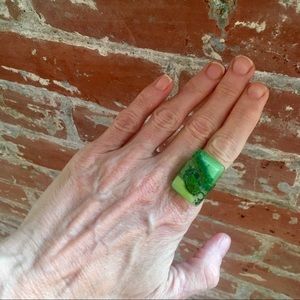 Adjustable green glass handcrafted ring